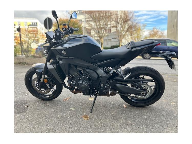 YAMAHA MT-09  Y-AMT